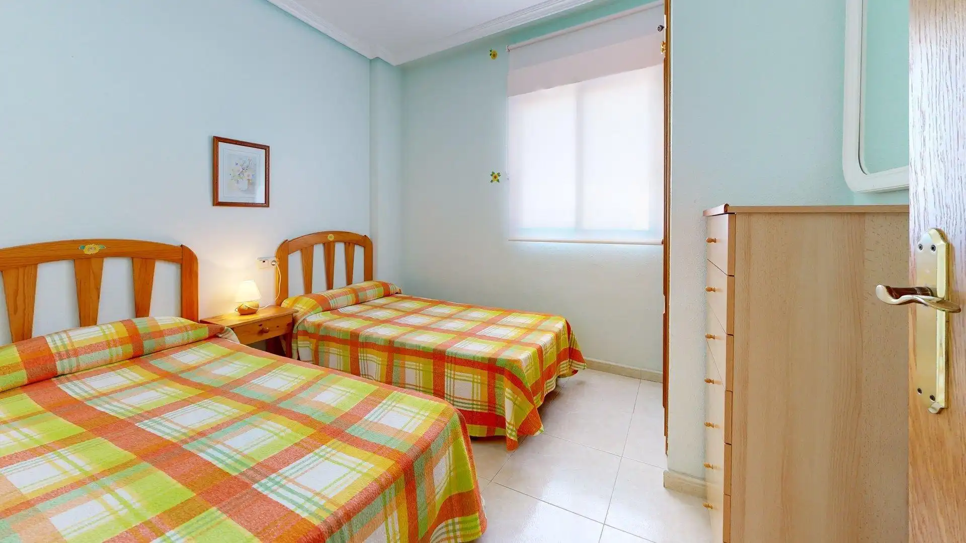 Dormitori de Apartament en venda en Elche / Elx amb Aire condicionat, Terrassa i Moblat