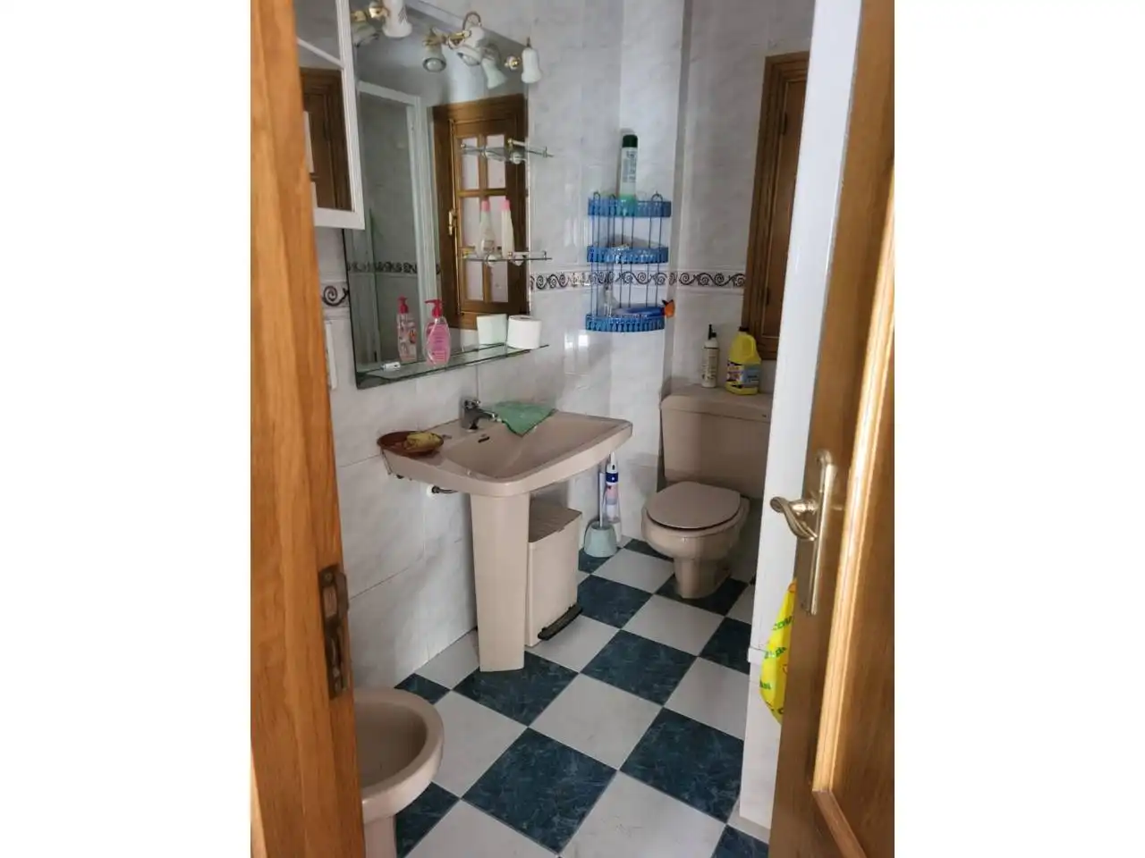 Bany de Casa o xalet en venda en Baza amb Calefacció i Terrassa