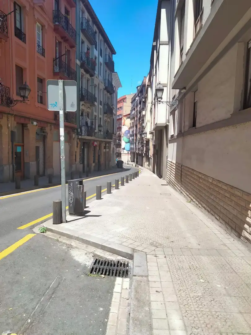 Vista exterior de Apartamento en venta en Bilbao  con Calefacción