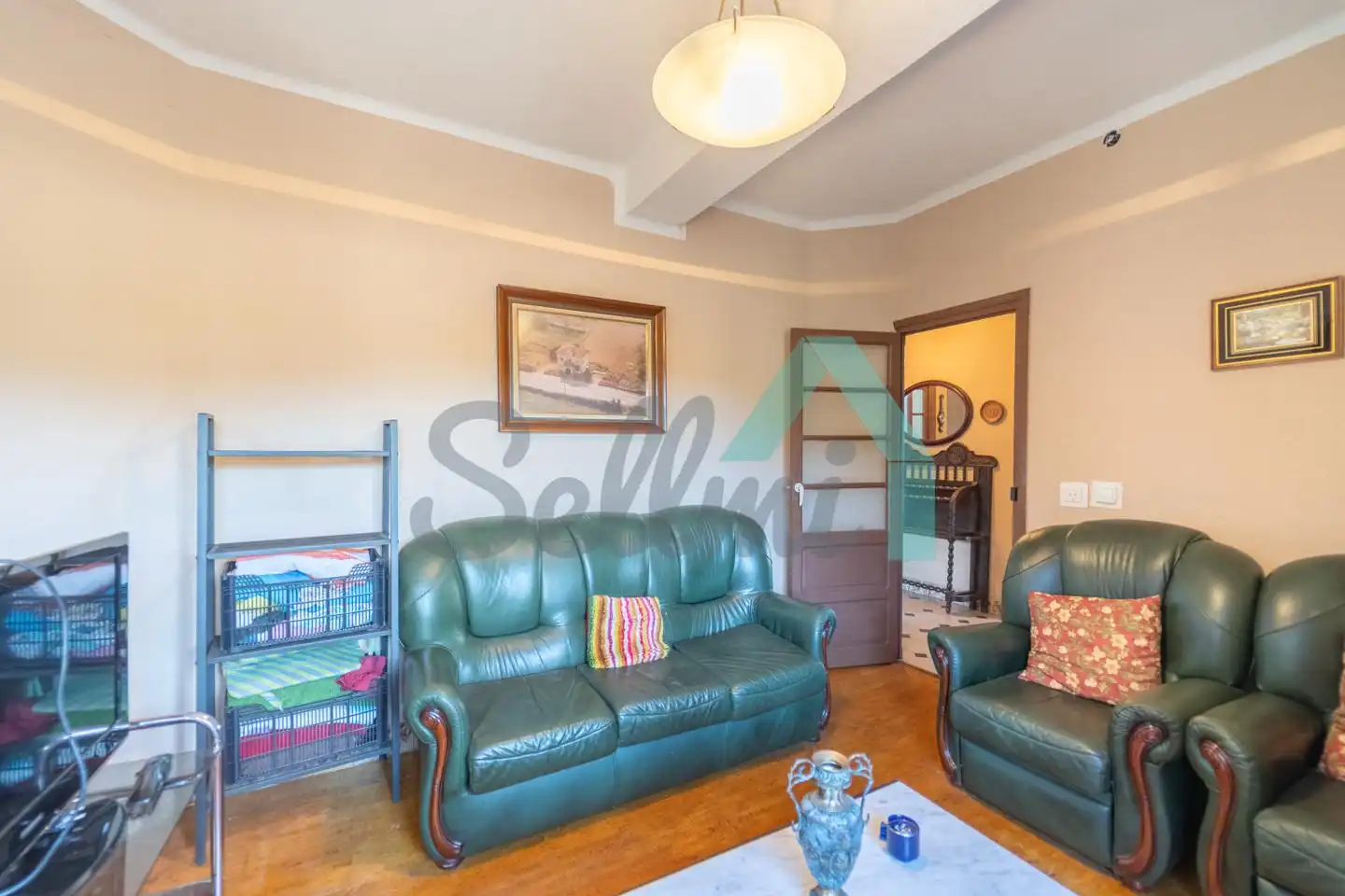 Sala de estar de Casa o chalet en venta en Grado con Calefacción, Jardín privado y Parquet