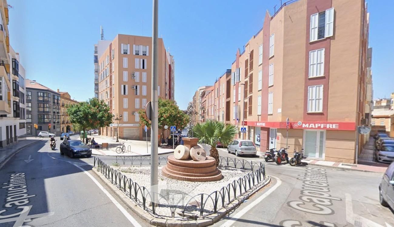 Exterior view of Office for sale in  Almería Capital  with Terrace