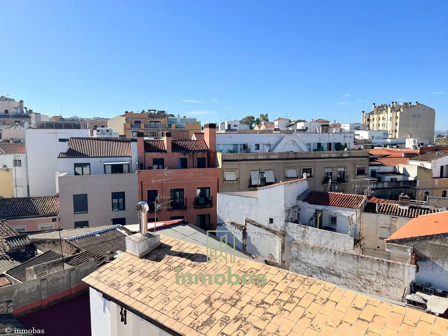Vista exterior de Casa o xalet en venda en Badajoz amb Calefacció i Terrassa