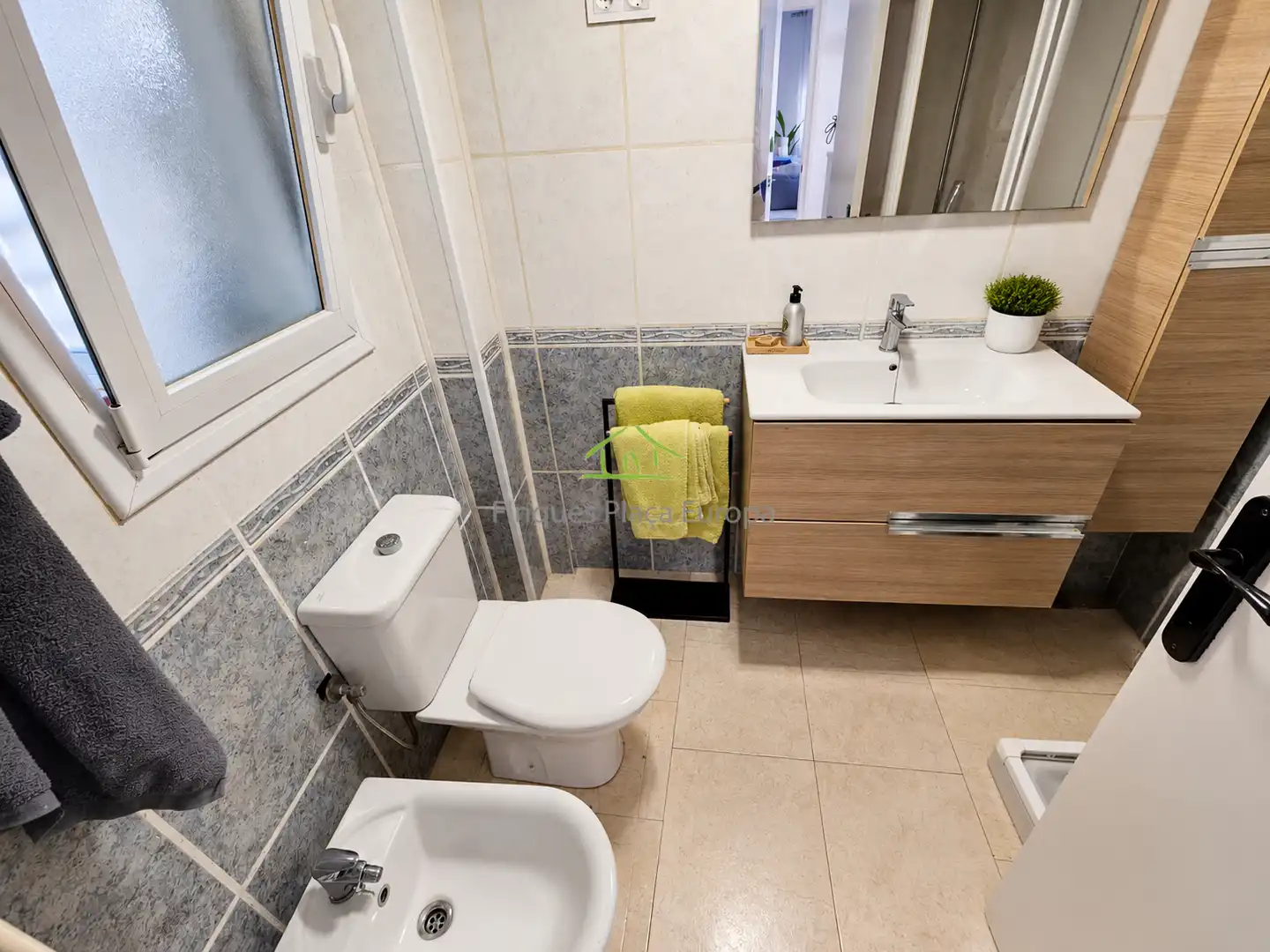Baño de Apartamento en venta en Castell d'Aro, Platja d'Aro i s'Agaró con Aire acondicionado, Calefacción y Terraza