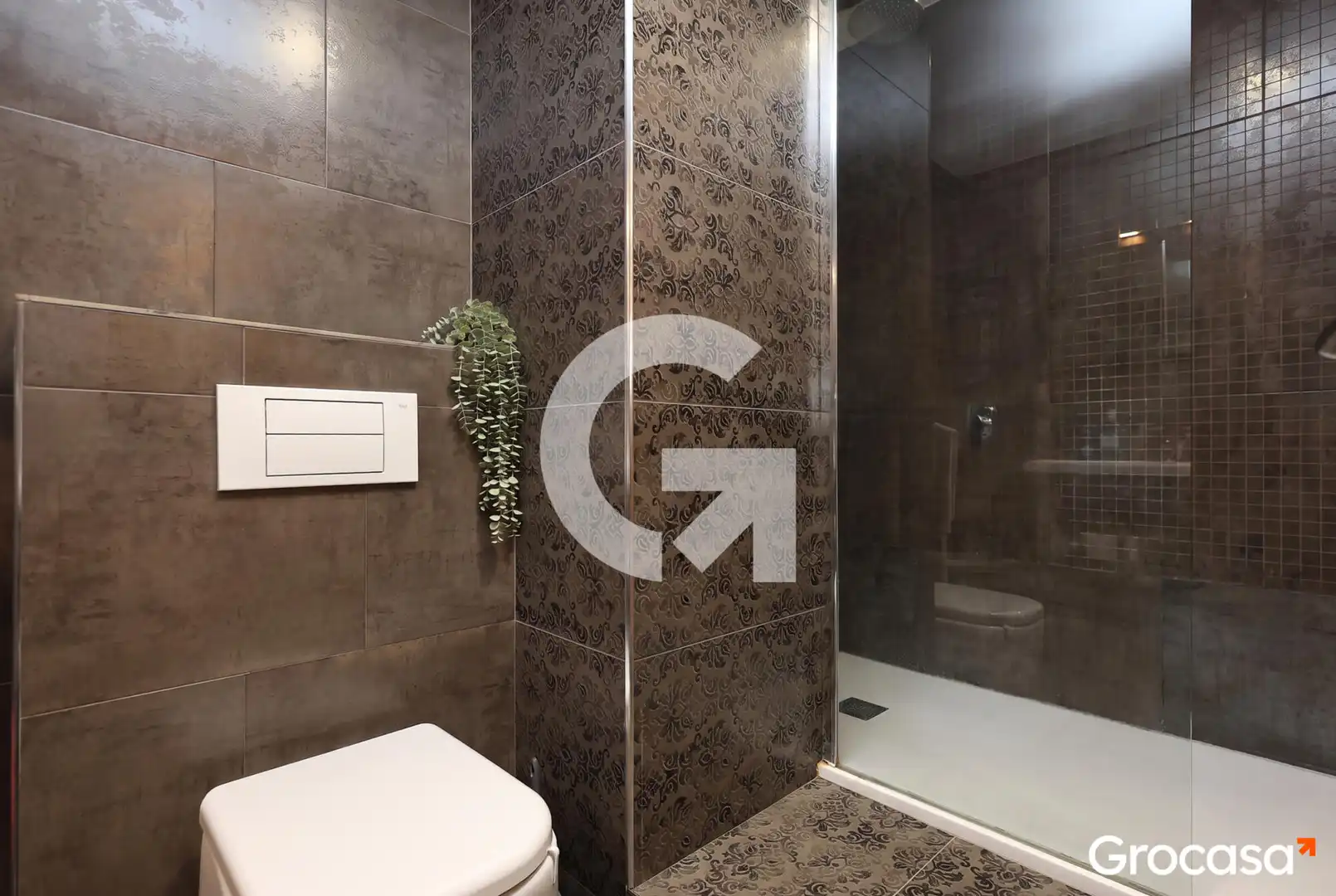 Bathroom of Flat for sale in Barcelona  with Air Conditioner, Oven and Balcony
