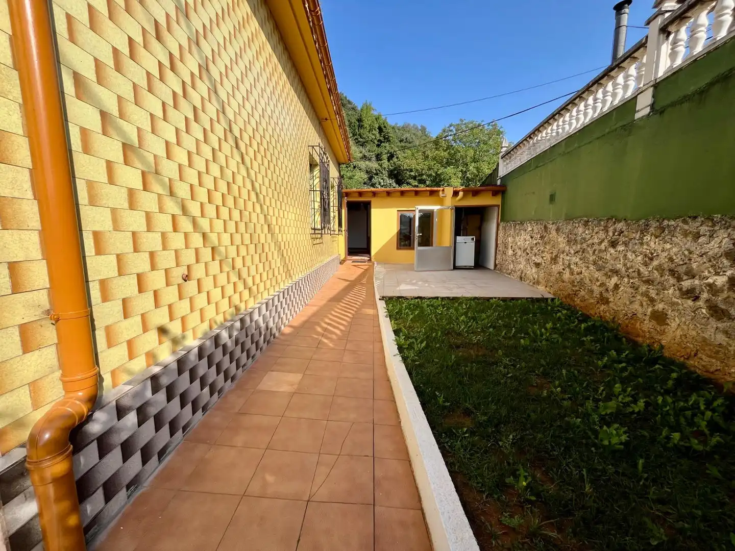 Vista exterior de Casa o chalet en venta en Camargo con Calefacción