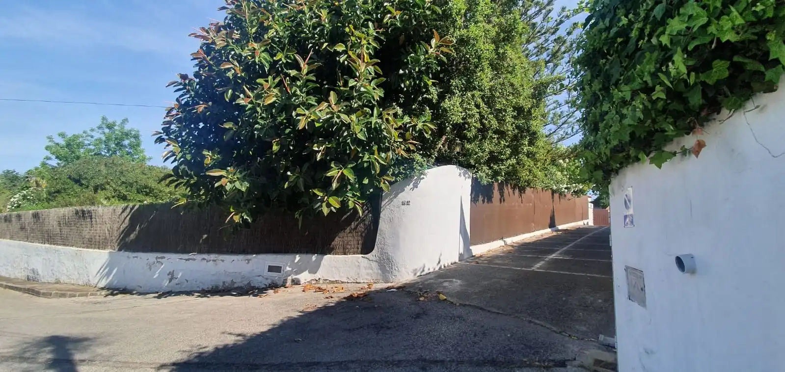 Vista exterior de Casa o chalet en venta en Algeciras con Aire acondicionado, Jardín privado y Terraza