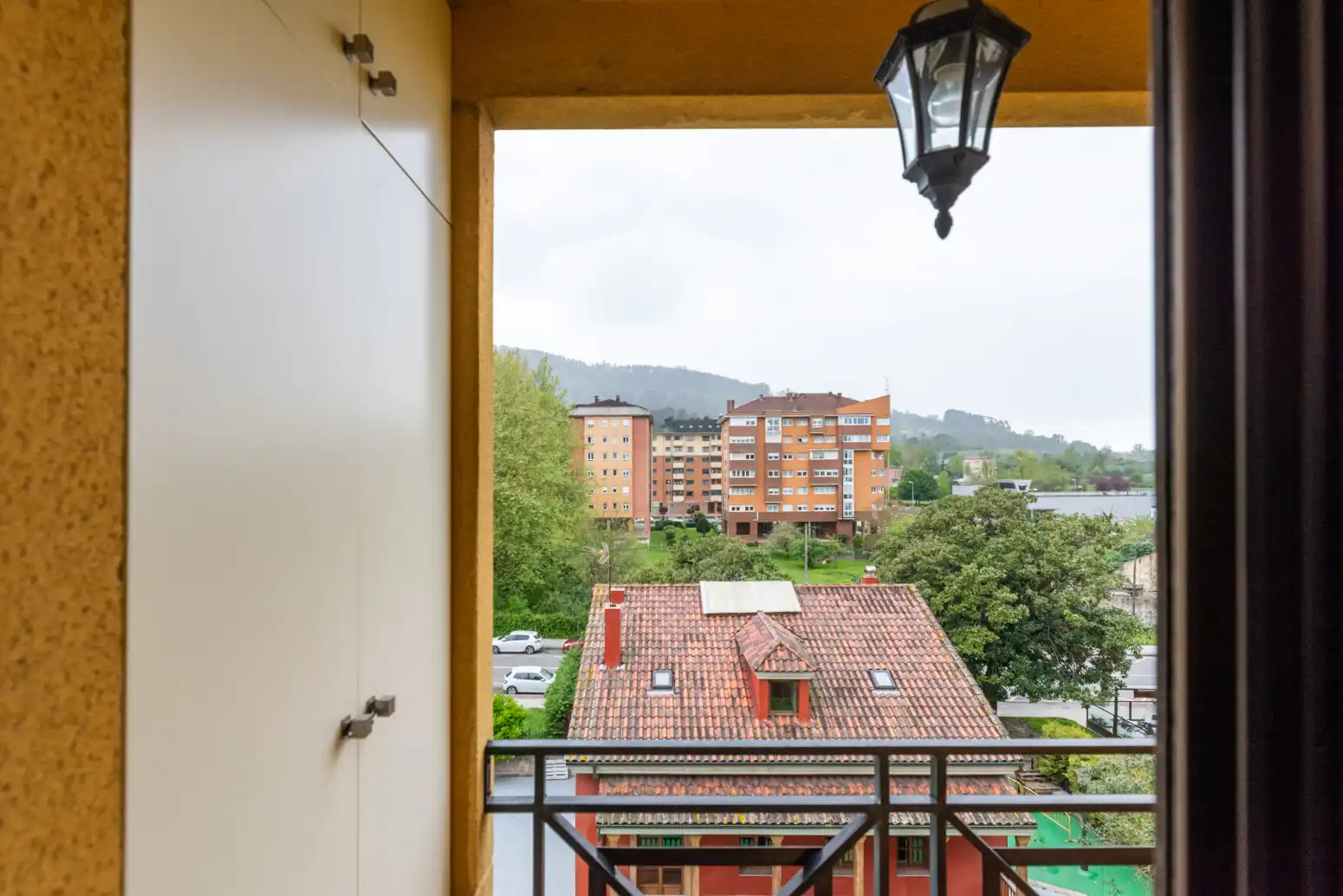 Flat for rent in Oviedo - CL EMILIO LLANEZA, 13, Corredoría - La Carisa - Prado de La Vega