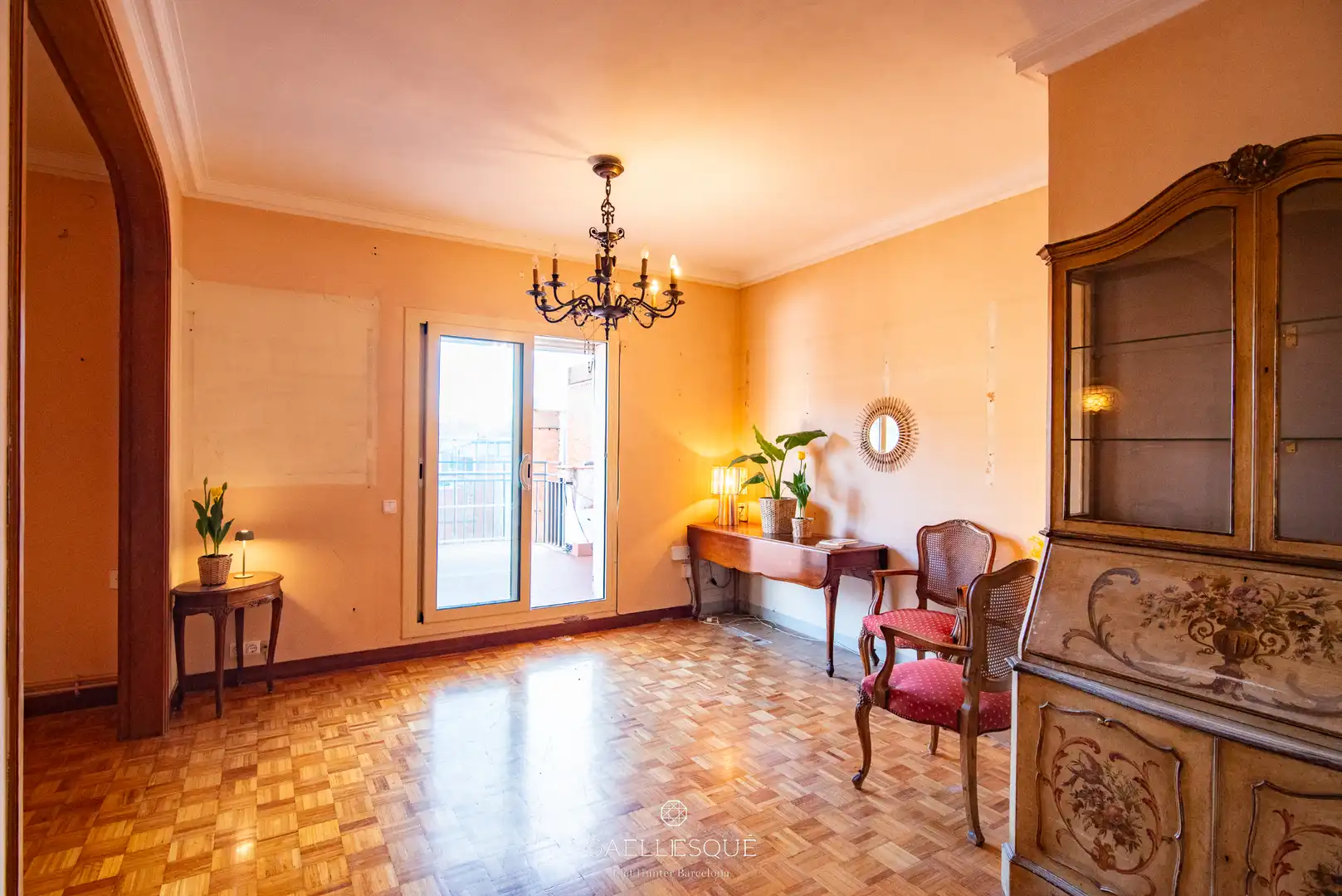 Sala de estar de Ático en venta en Barcelona con Calefacción, Parquet y Terraza