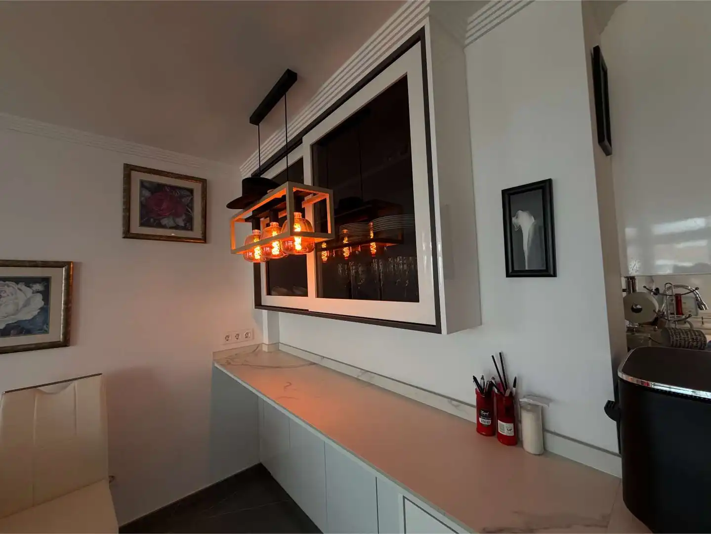 Comedor de Piso en venta en Fuengirola con Terraza, Amueblado y Piscina comunitaria