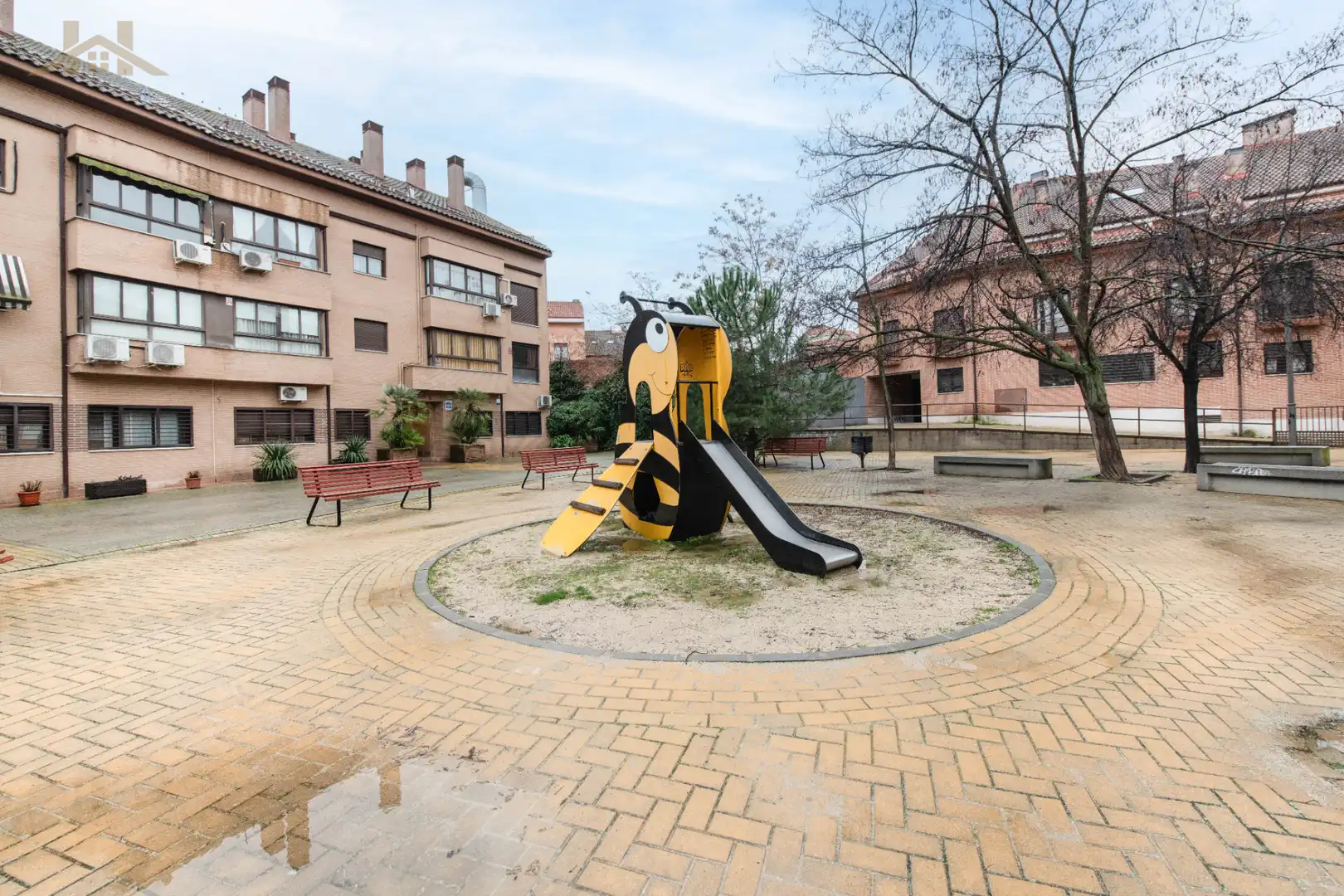 Vista exterior de Planta baixa en venda en Ciempozuelos amb Calefacció i Piscina comunitària