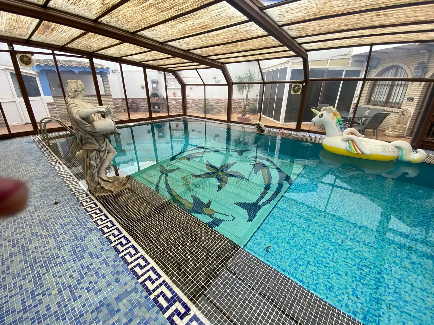 Piscina de Casa o xalet en venda en Dos Hermanas amb Aire condicionat, Jardí privat i Terrassa