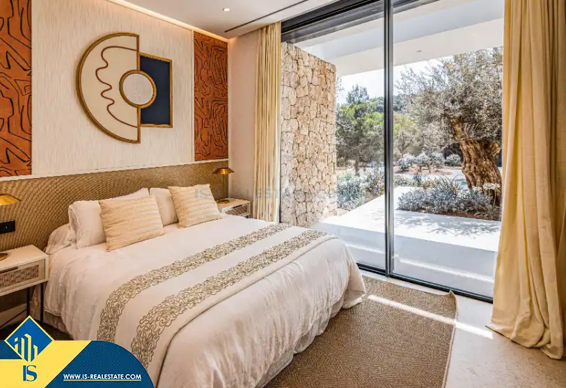 Habitación de Casa o chalet en venta en Santa Eulària des Riu con Terraza y Piscina