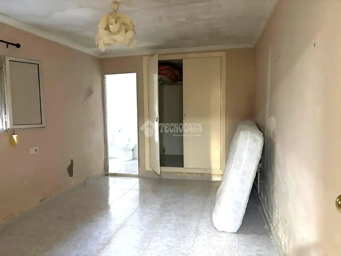Habitación de Casa adosada en venta en Sevilla con Aire acondicionado y Terraza