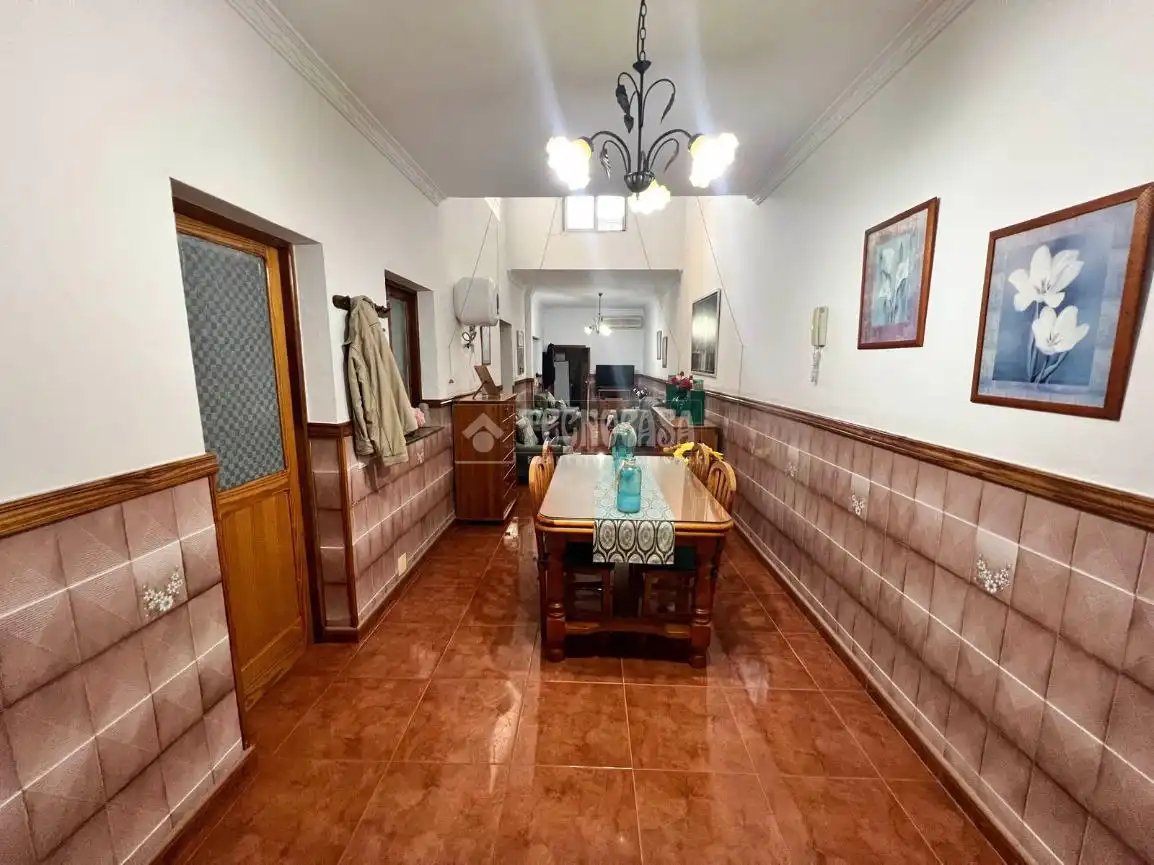 Menjador de Casa adosada en venda en Santa Lucía de Tirajana amb Aire condicionat, Terrassa i Traster