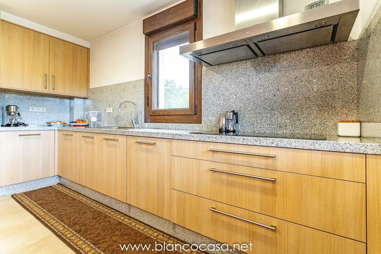 Cocina de Casa o chalet en venta en Carballo con Calefacción, Trastero y Amueblado