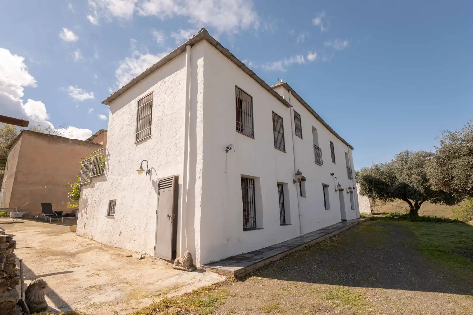 Casa rústica con jardín en venta en N/A, imagen 2