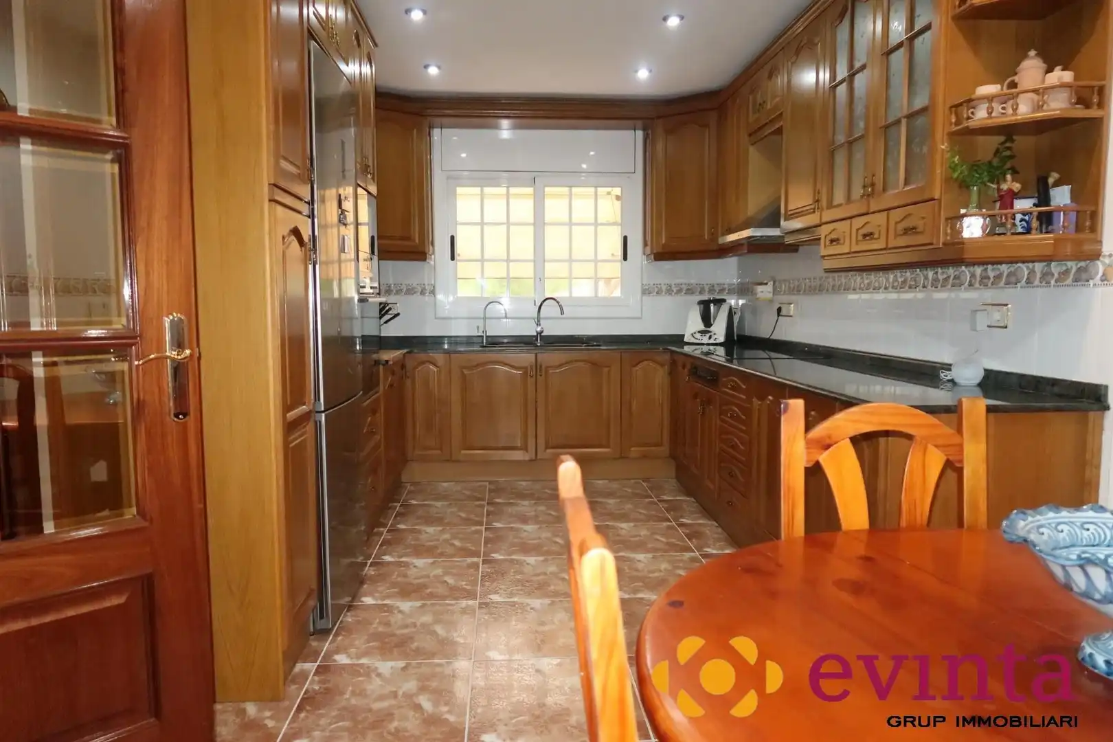 Cocina de Casa o chalet en venta en Vallirana con Calefacción, Jardín privado y Terraza