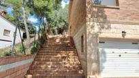 Vista exterior de Casa o xalet en venda en Castellar del Vallès amb Terrassa