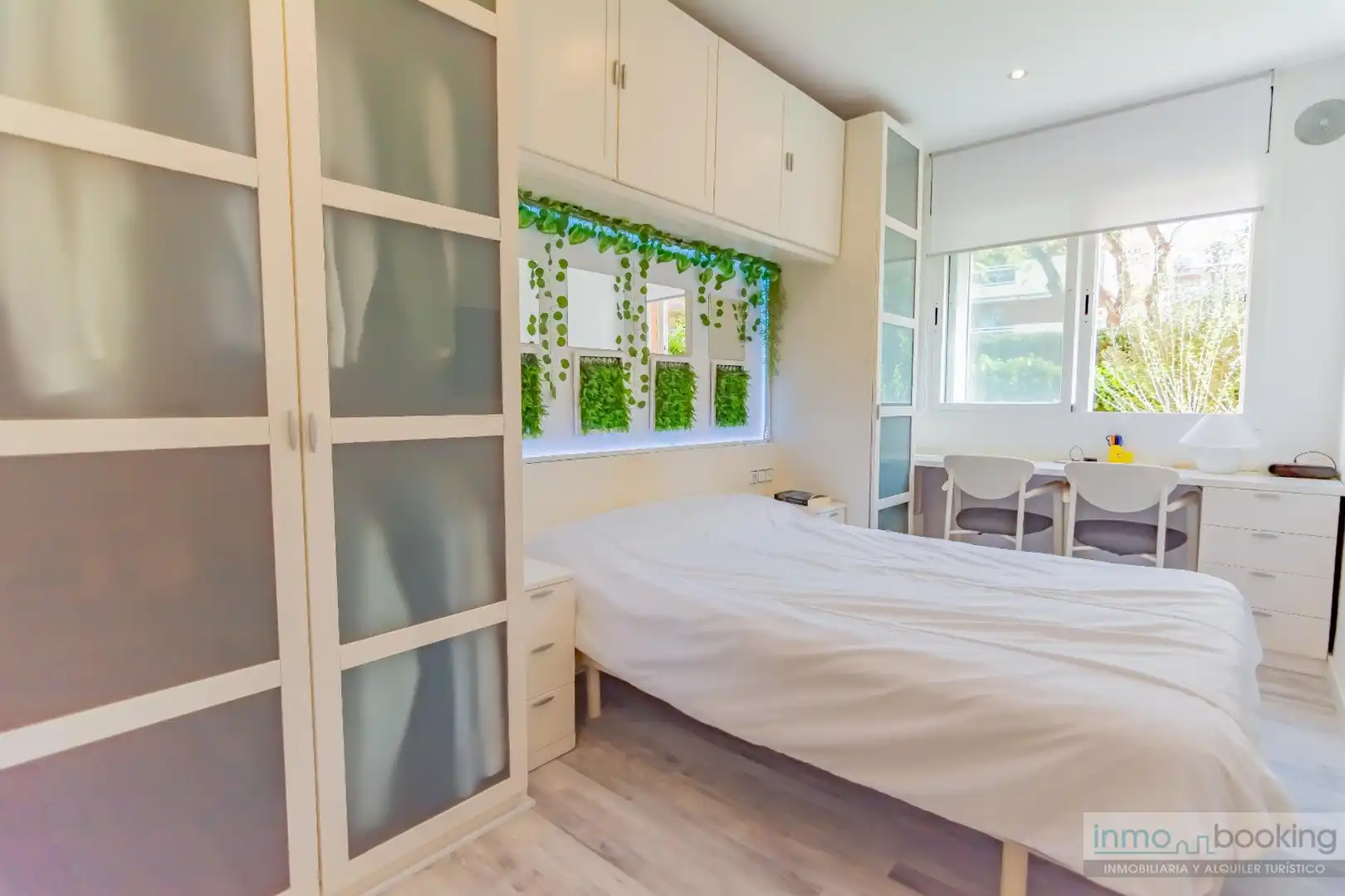 Schlafzimmer von Erdgeschoss zum Verkauf in Salou mit Terrasse