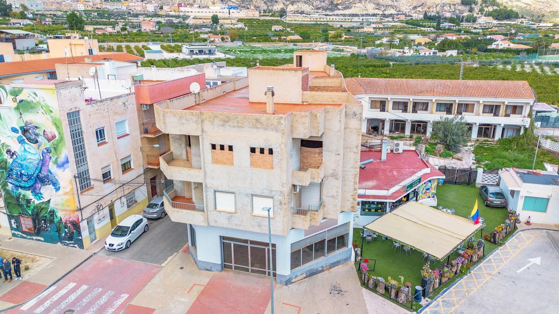 Vista exterior de Edificio en venta en Mula