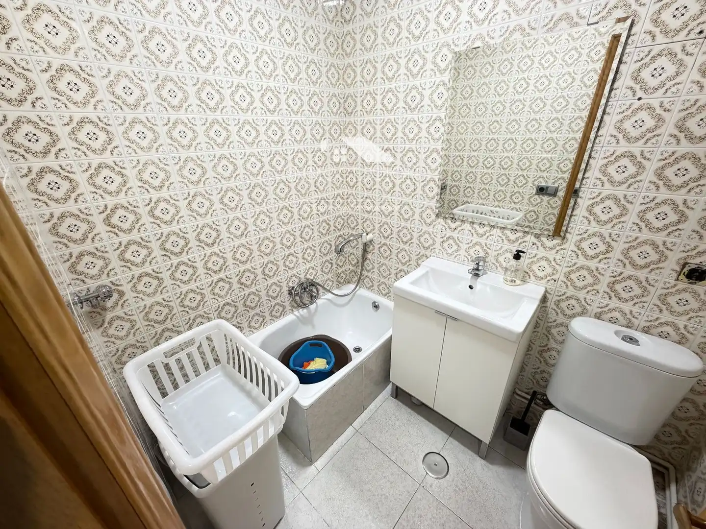Bathroom of Flat for sale in Albacete  with Air Conditioner, Heating and Terrace