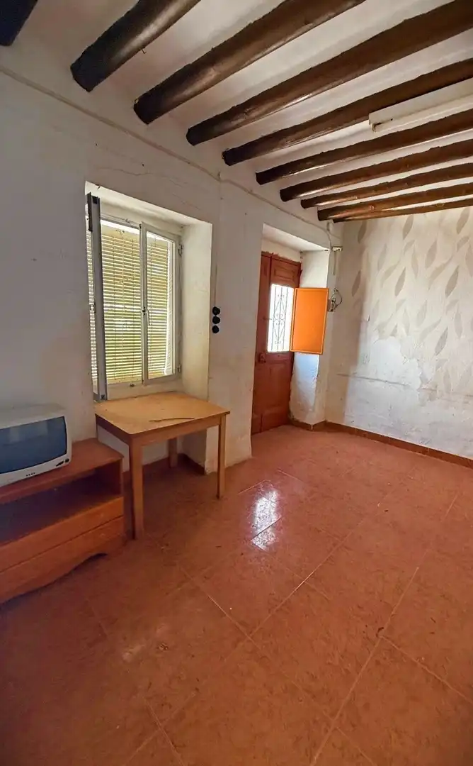 Detached homes for sale in Alfarnate  with Private garden and Terrace