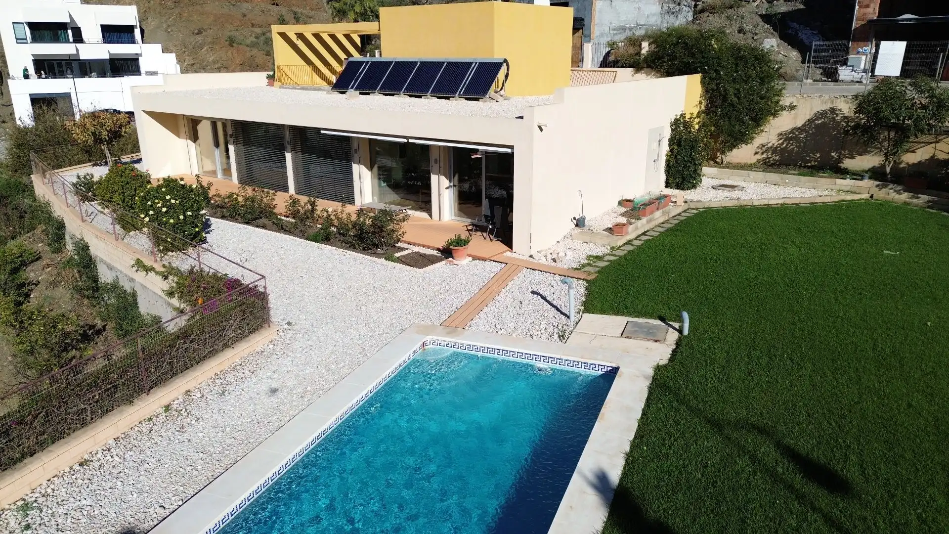 Piscina de Casa o xalet en venda en Torrox amb Aire condicionat, Jardí privat i Terrassa