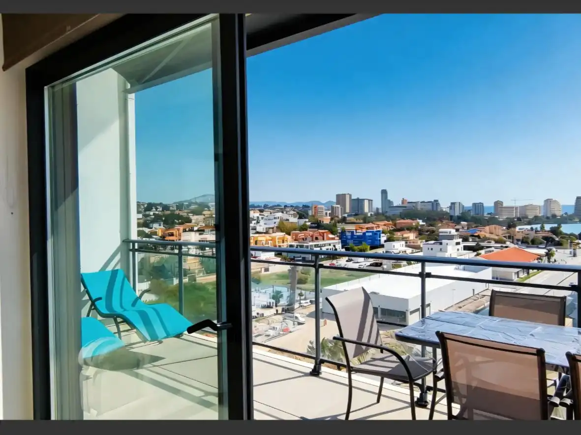 Appartamento con piscina in vendita a Avenida de Rumanía 24, imagen 6