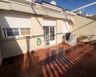 Attic to rent in Avenida Elvas
