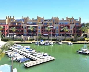 Vista exterior de Apartament de lloguer en Sotogrande amb Aire condicionat, Calefacció i Terrassa