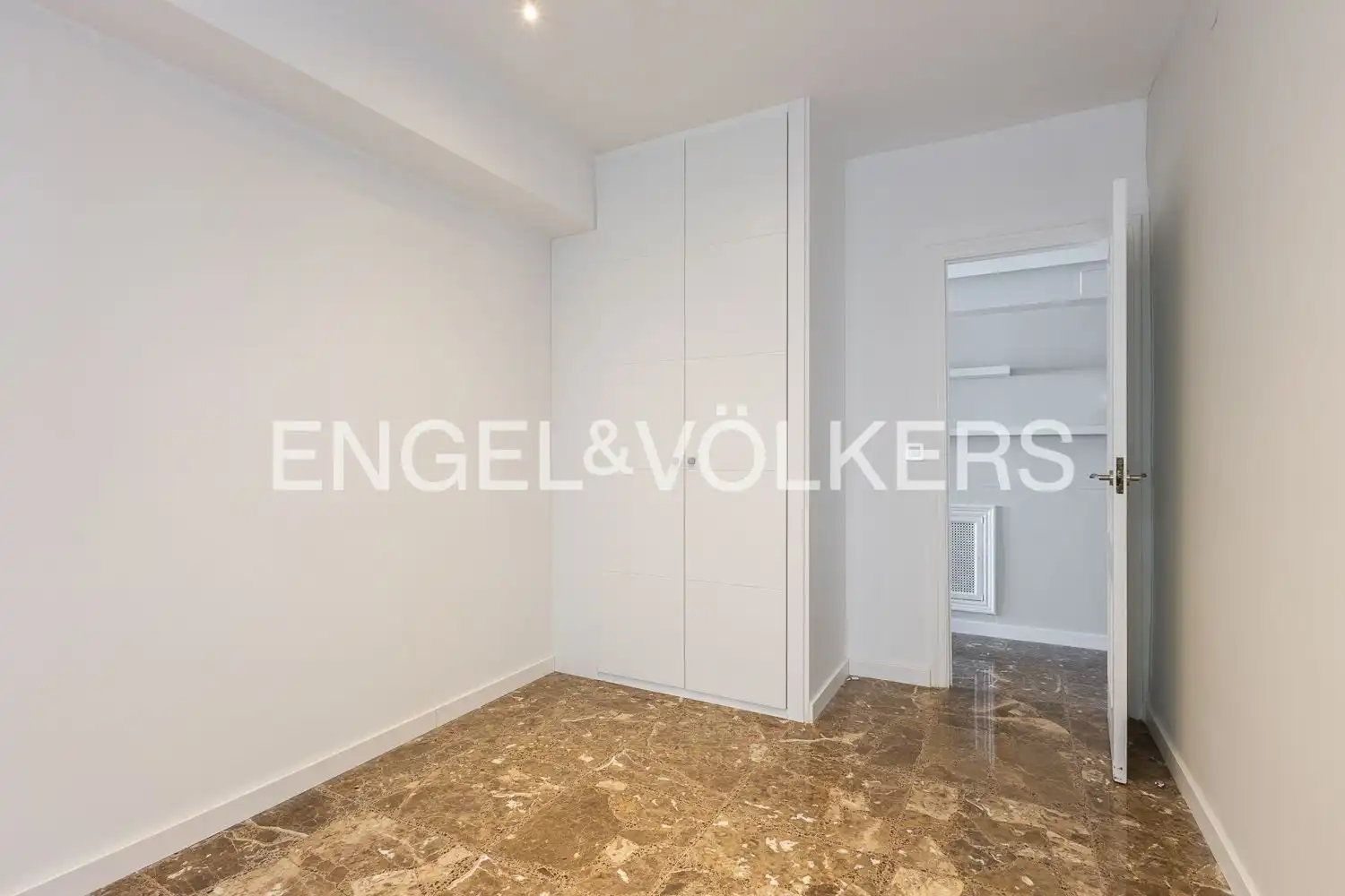Piso de alquiler en Valencia con Aire acondicionado, Calefacción y Terraza