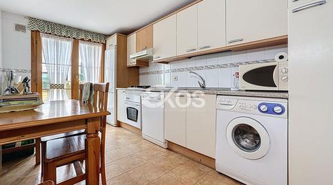 Foto 2 de Casa adosada en venda a Tirgo, La Rioja