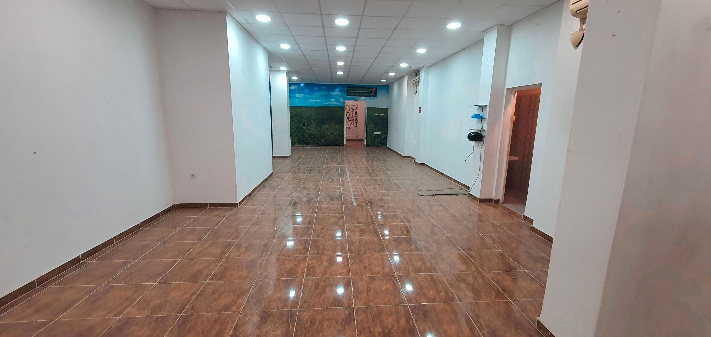 Local en venta en  Valencia Capital con Aire acondicionado