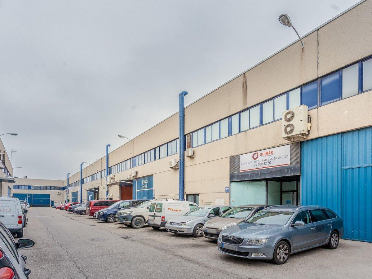 Außenansicht von Fabrikhallen zum verkauf in San Sebastián de los Reyes