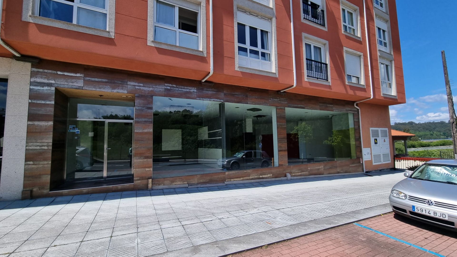 Vista exterior de Local de lloguer en Miño