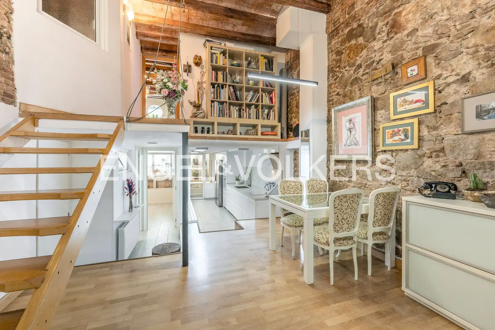 Exterior view of Flat for sale in Barcelona  with Heating and Parquet flooring