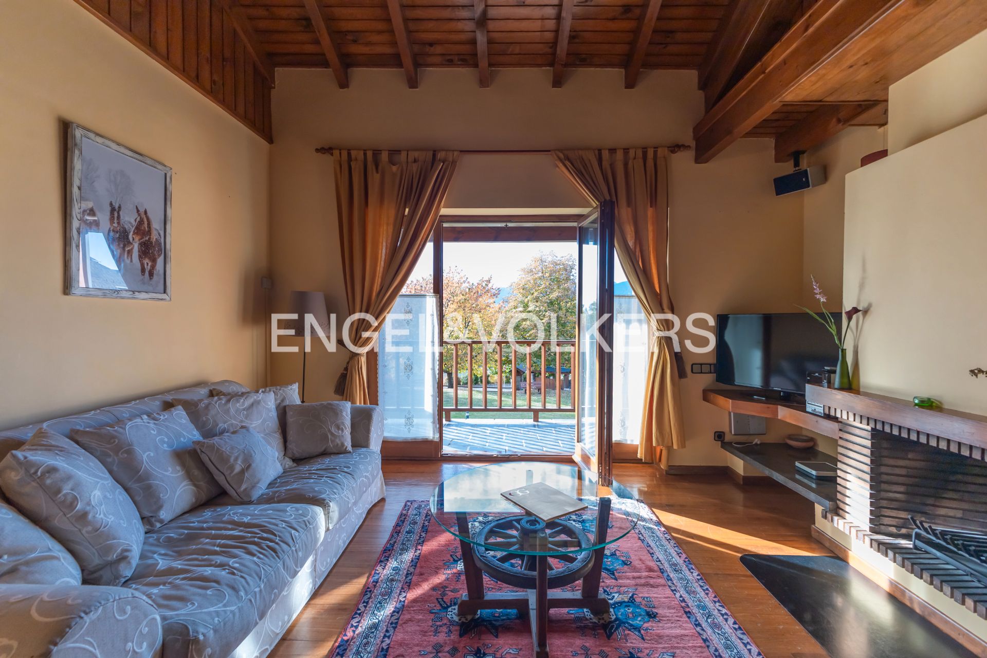 Sala d'estar de Dúplex en venda en Fontanals de Cerdanya amb Calefacció, Parquet i Terrassa