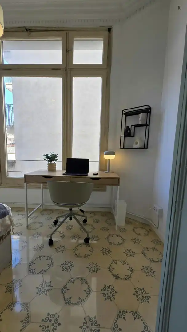 Apartamento para compartir en Barcelona con Calefacción, Amueblado y Horno
