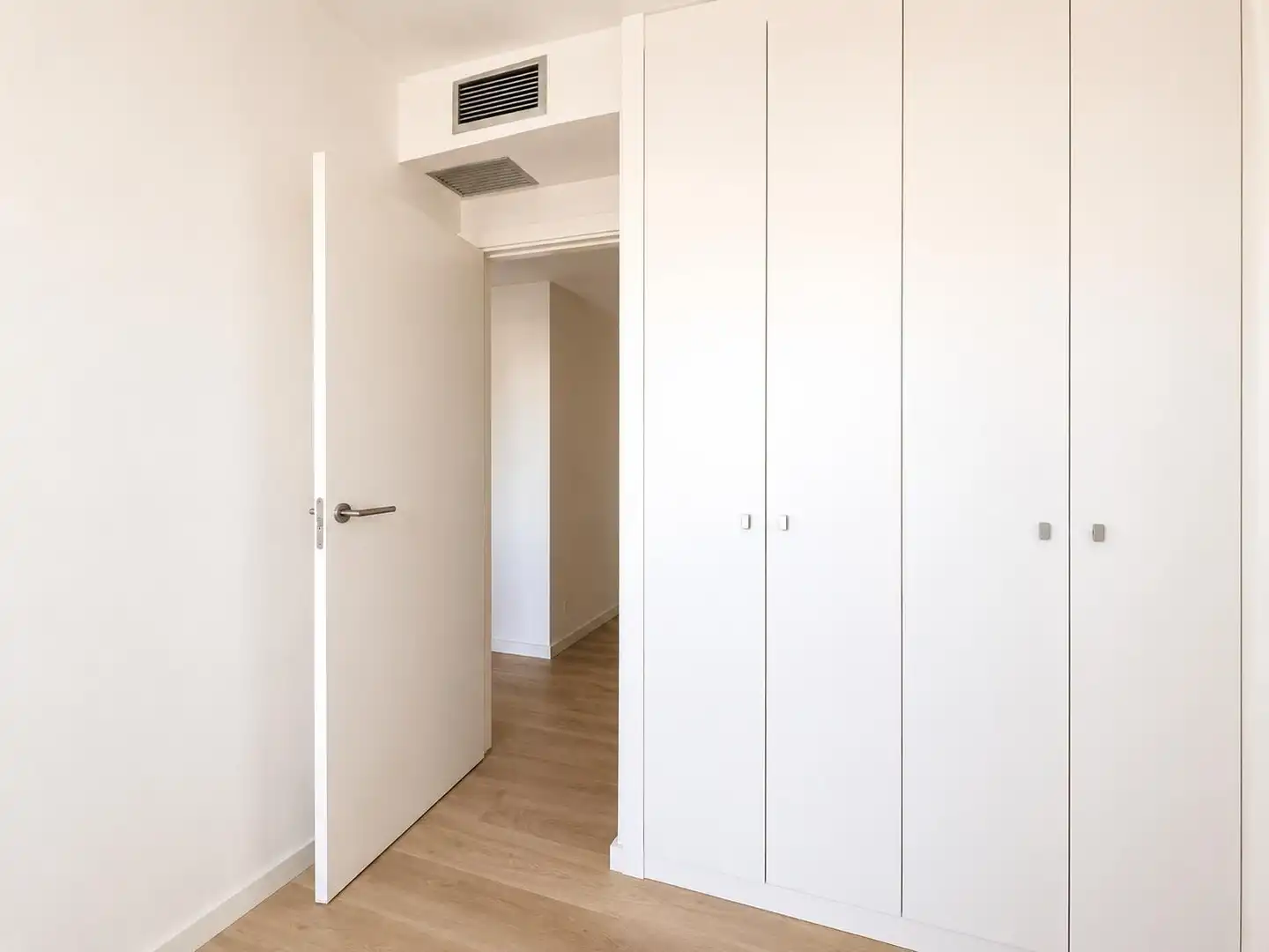 Wohnung zur Miete in Valencia mit Klimaanlage, Heizung und Möbliert