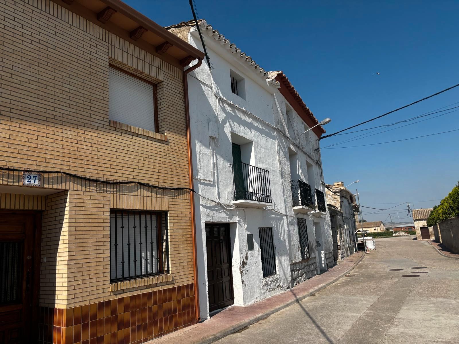 Exterior view of House or chalet for sale in Valfarta  with Storage room and Furnished