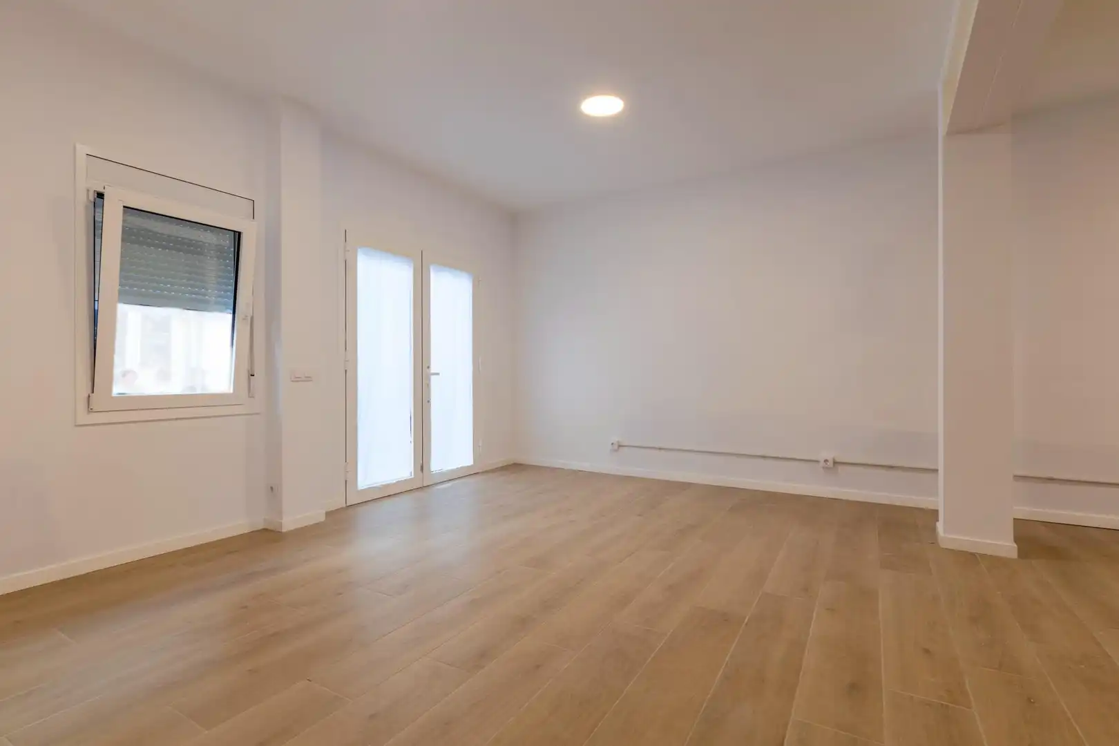Local commercial à vendre à Carrer de la Verge del Pilar 19, imagen 4
