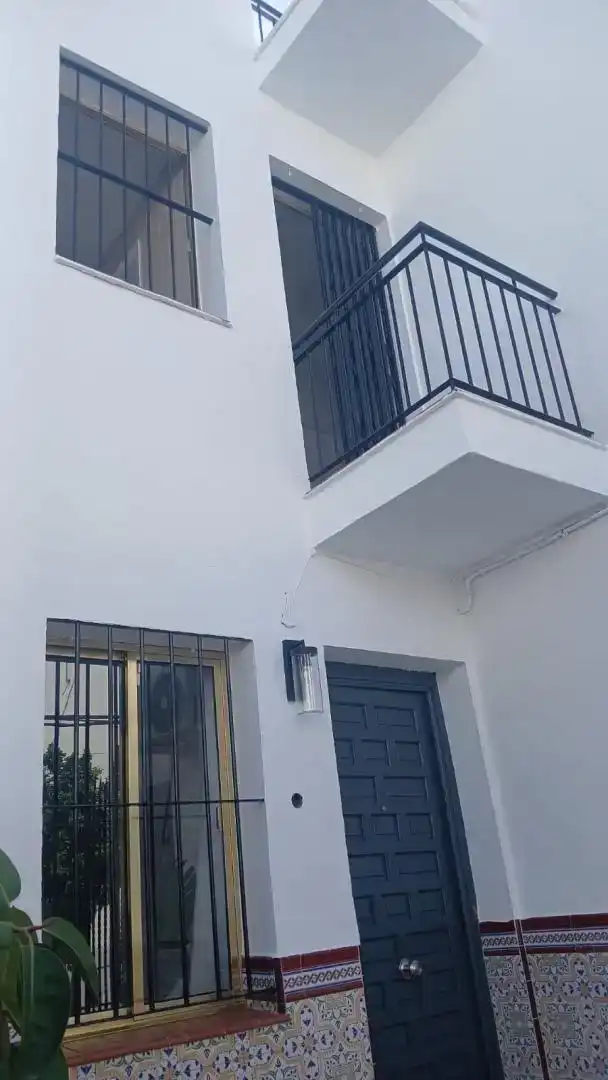 Terrassa de Casa o xalet en venda en Dos Hermanas amb Aire condicionat i Balcó