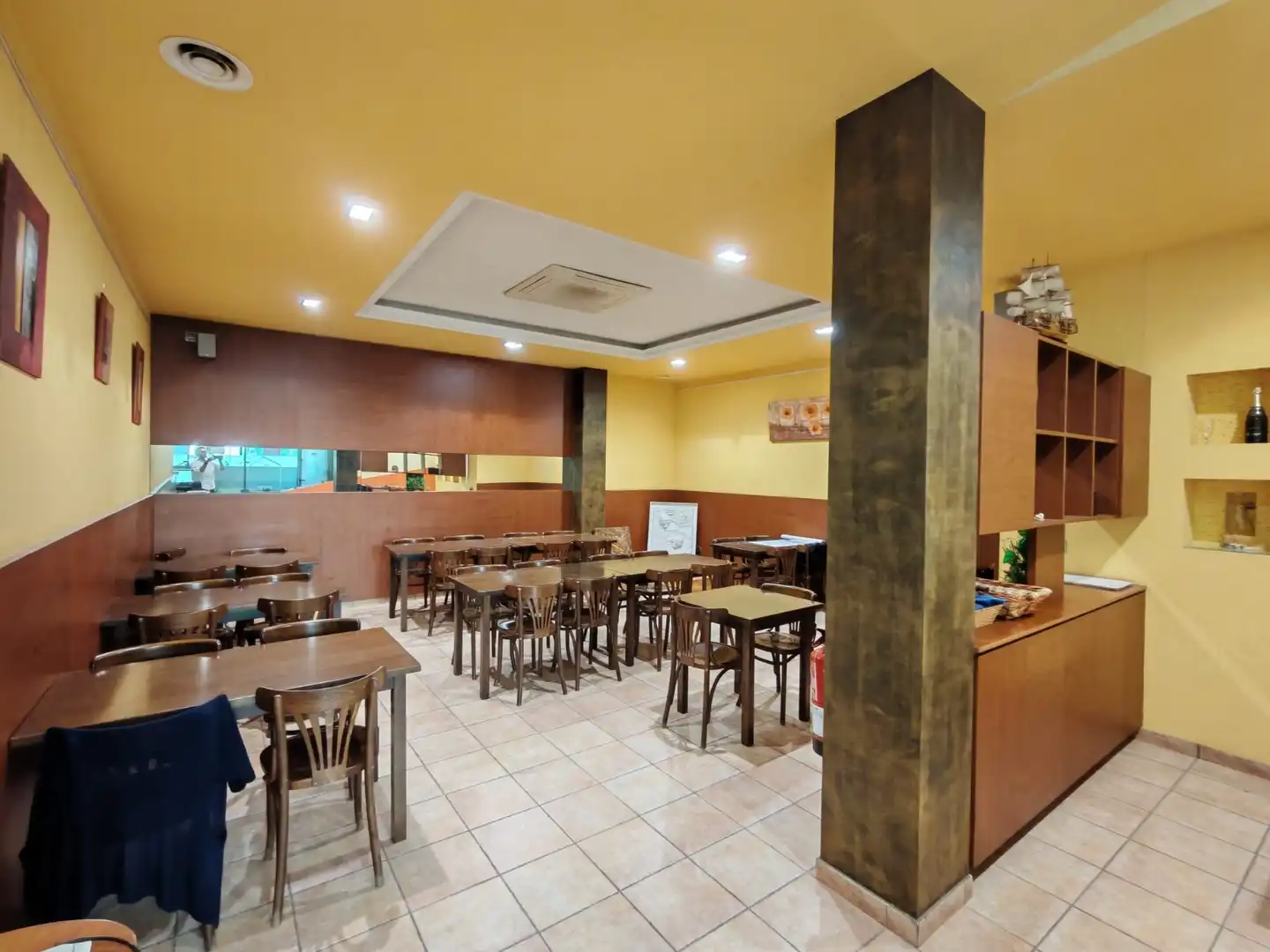 Commercial properties for sale in La Granada  with Air Conditioner, Heating and Terrace