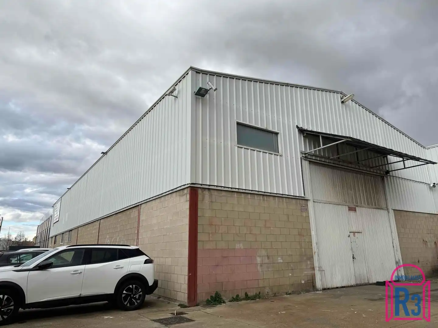Nave industrial in vendita a Alcalde Miguel Castaño