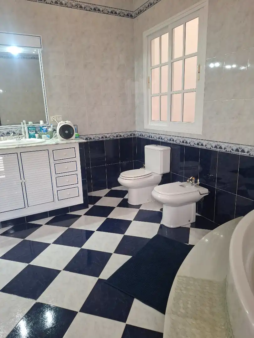 Bany de Casa o xalet en venda en El Viso del Alcor amb Aire condicionat i Moblat