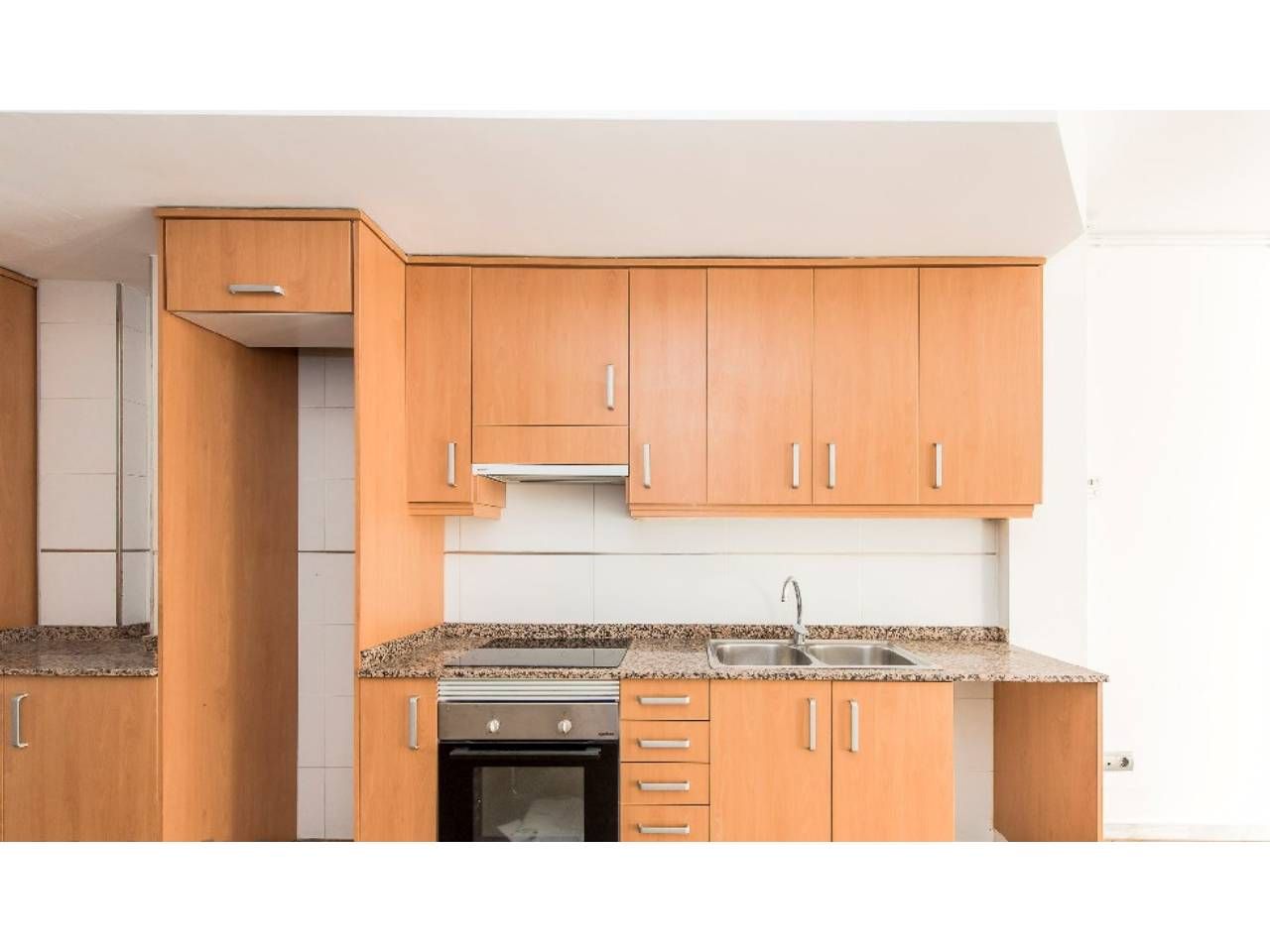 Kitchen of Flat for sale in Sabadell  with Balcony