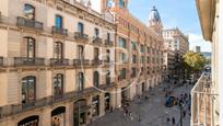 Exterior view of Flat for sale in  Barcelona Capital  with Air Conditioner and Terrace