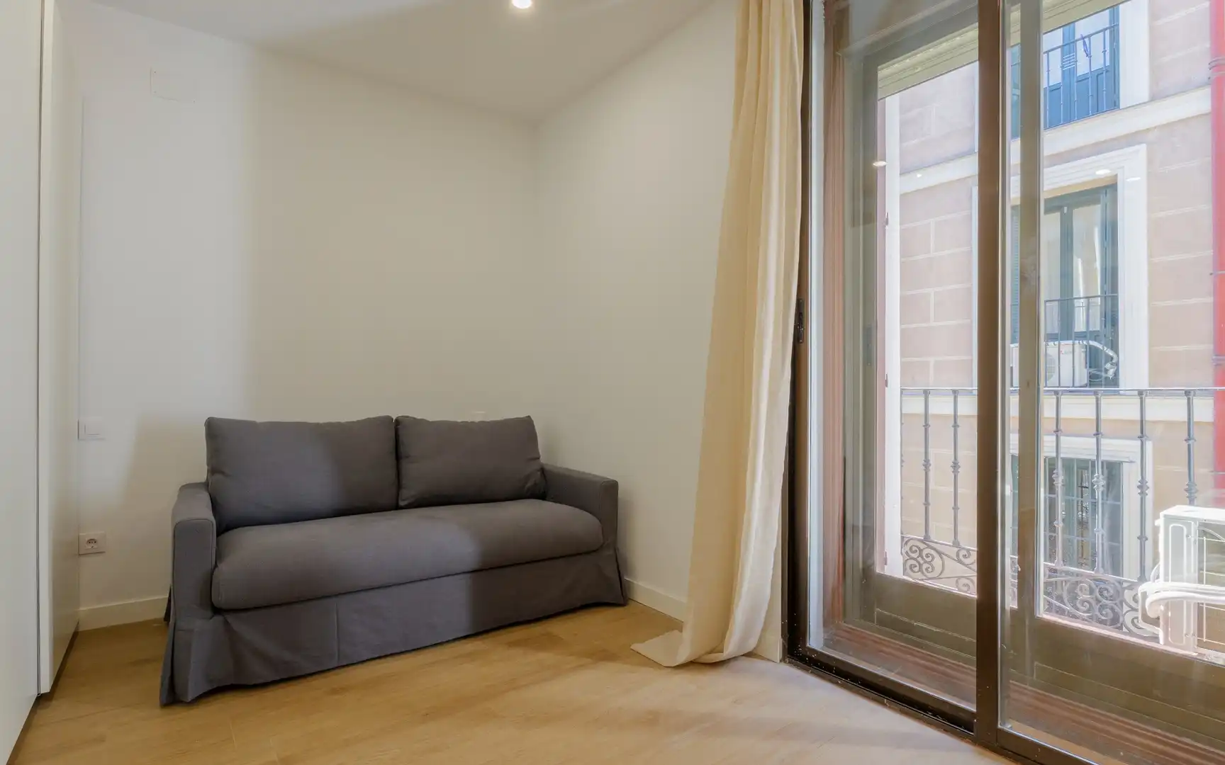 Habitación de Estudio en venta en Madrid con Aire acondicionado, Calefacción y Amueblado
