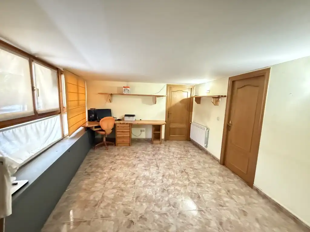 Houses for sale in Avenida Francesc Macia, Avià