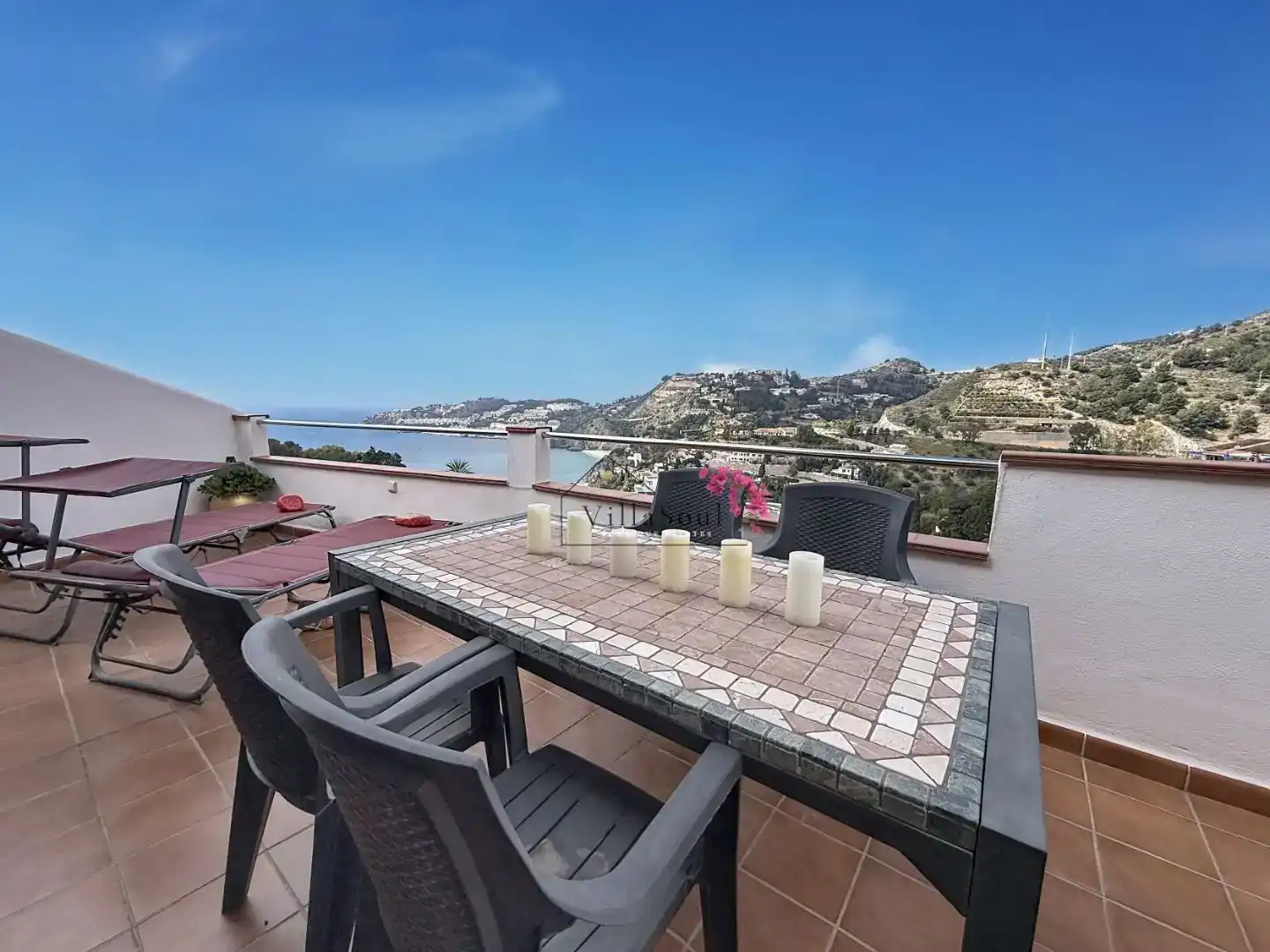 Terrassa de Casa o xalet en venda en Almuñécar amb Aire condicionat, Piscina i Balcó